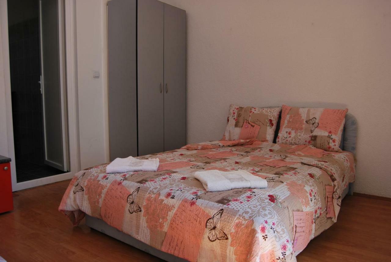 Vila Delfin Ohrid Exteriör bild