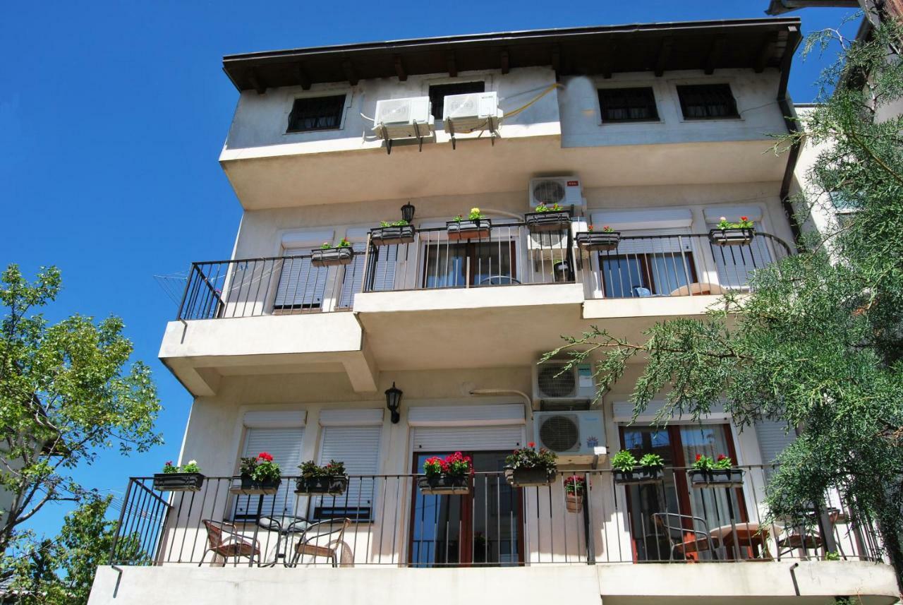 Vila Delfin Ohrid Exteriör bild